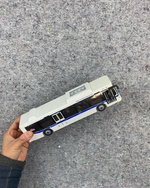 Toy Bus, M4 110 ST-5 AV