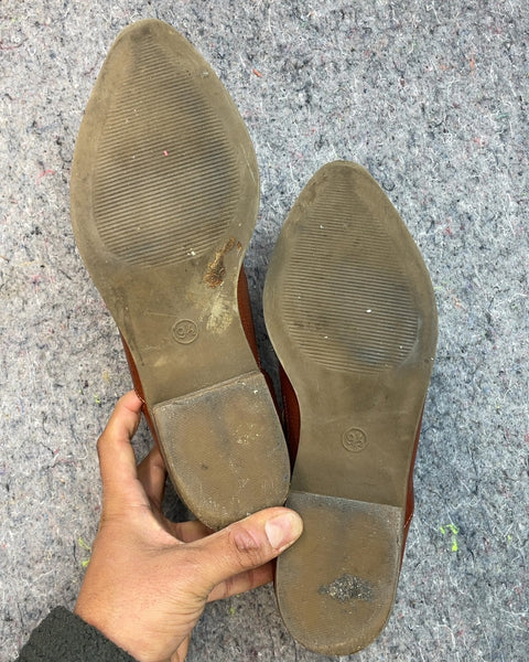 Universal Thread Brown Pointed Toe Flats, Size 9.5 F US