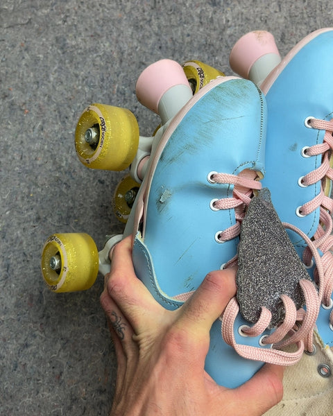 Circle Society Roller Skates, Size US 3-7 W or EU 34-39 (Yes They Can Change Size It's Wild)