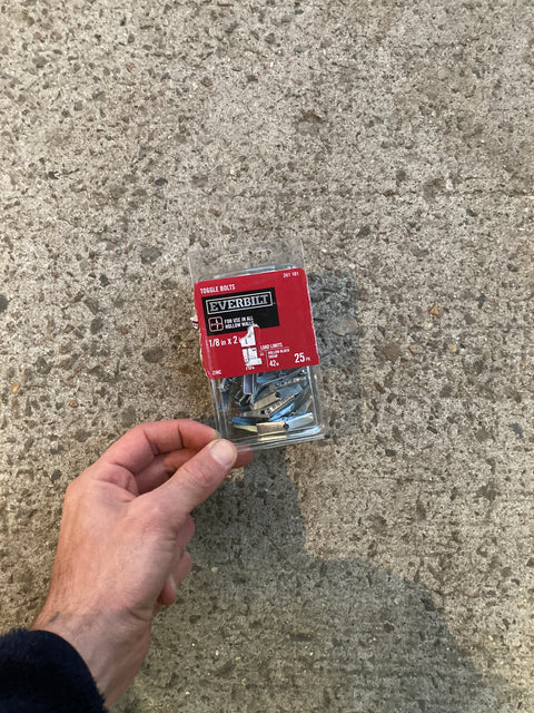 Everbilt 1/8x2” Toggle Bolts