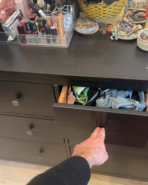IKEA HEMNES 8-Drawer Dresser, W63xD20xH37"