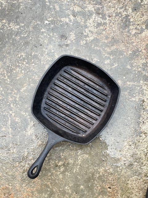 Castiron Skillet with Grill