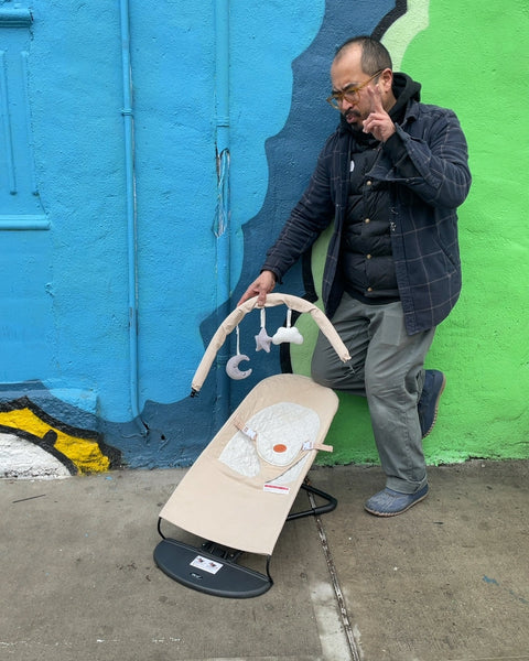 Hkai Baby Bouncer Seat with Mobile