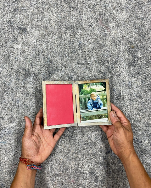 Vintage-y Silver Folding Photo Frame, 4x5"