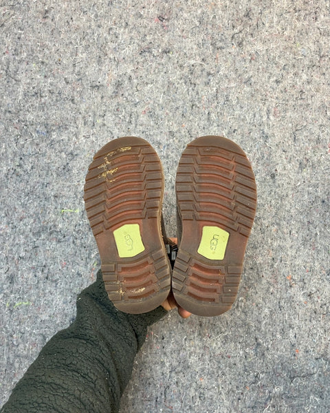 Ugg Brown Leather Shoes, Sz Kids 7 or 23.5 EU