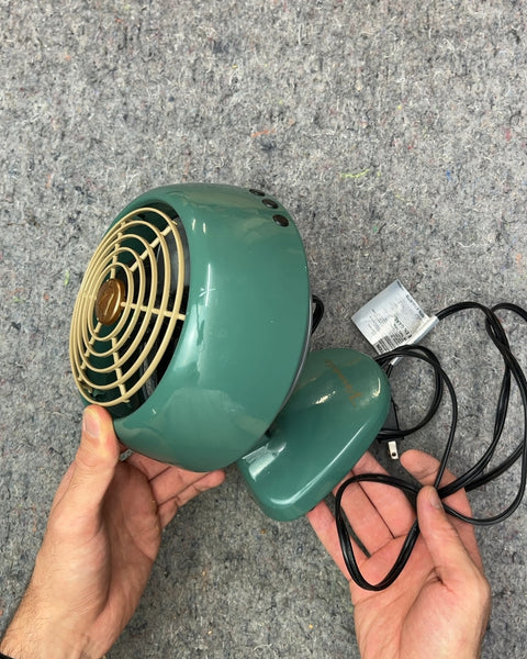 Vornado VFAN Mini Classic Vintage-style Air Circulator Fan