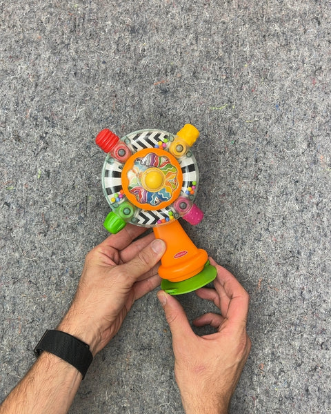 Infantino Spin and Rattle Toy With Suction Cup