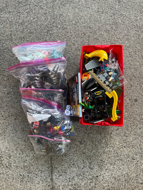 Wilddd Amount of Legos