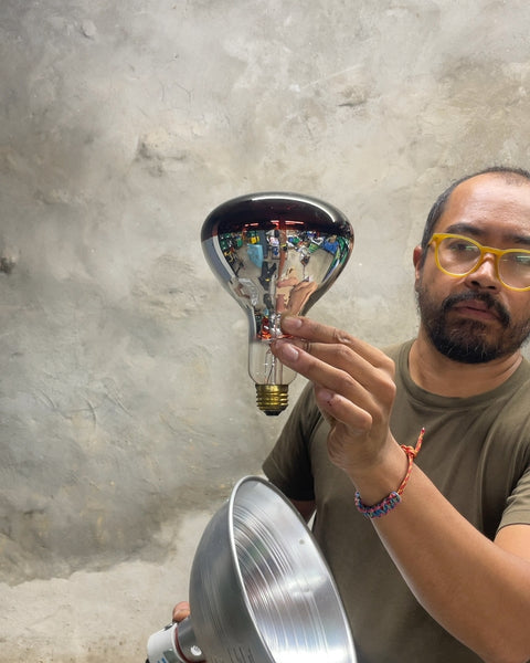 Heat Lamp Bulb with Reflector Shade, 10.5"