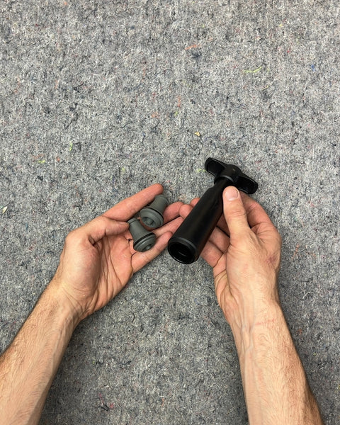 Wine Vacuum Pump with Two Stoppers