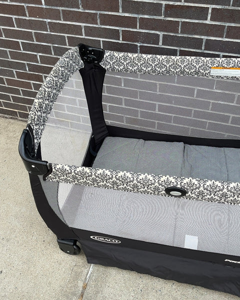 Graco Pack 'n Play Playard Cuddle Cove