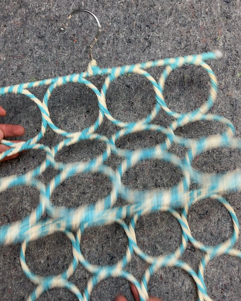 Scarf Hanger with Rings, Blue and White