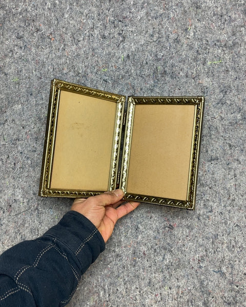 Folding Picture Frame, 7 x 4.5"