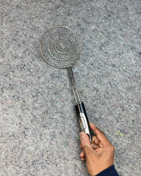 Metal Skimmer Strainer with Black Handle