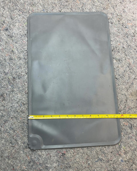 Gray Silicone Pet Feeding Mat, 12x20"