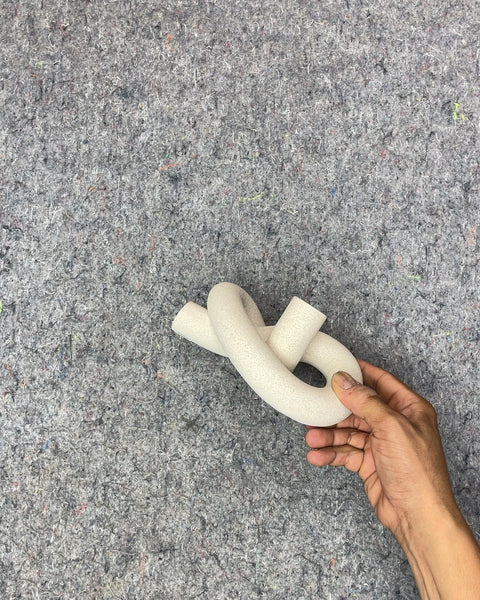Sexy Ceramic Knot Candle Holder