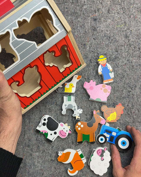 Melissa & Doug Wooden Farm Animal Shape Sorter