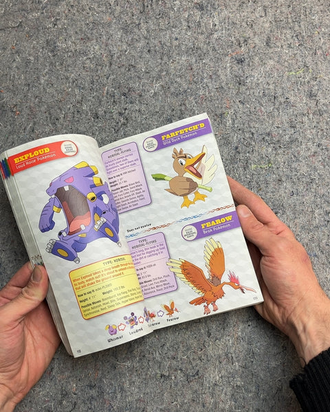 Pokemon Deluxe Essential Handbook