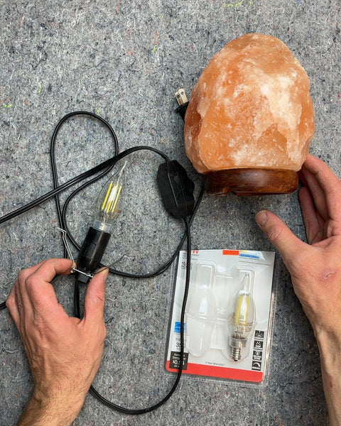 Himalayan Salt Lamp with Extra Bulbs