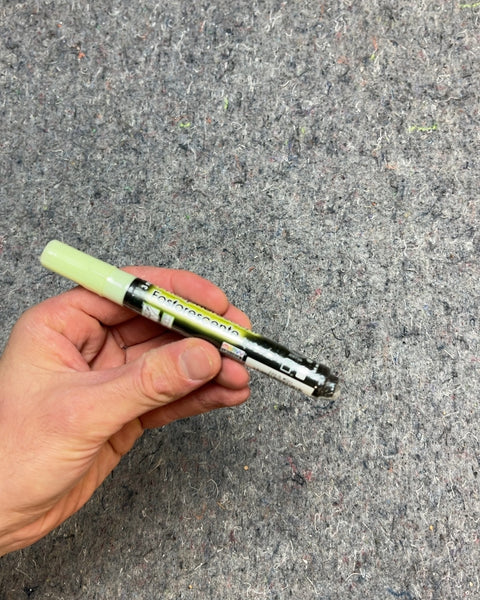 Glow-In-The-Dark Phosphorescent Paint Marker