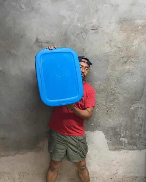 Blue Plastic Storage Bin with Lid, 10 Gallons