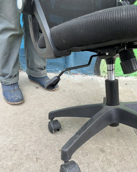 Black Adjustable Office Chair