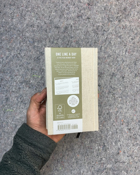 One Line A Day: A Five-Year Memory Book