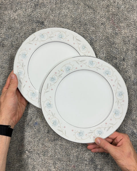 Crafted Goods Floral Dinner Plates, 10"