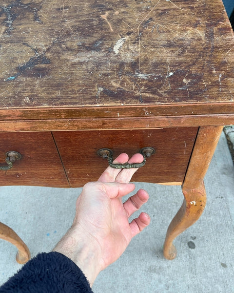 Vintage Singer Sewing Machine Housed In Wooden Cabinet, W22xD18xH30"