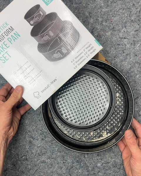 Two InstaExtras Nonstick Springform Cake Pan Set