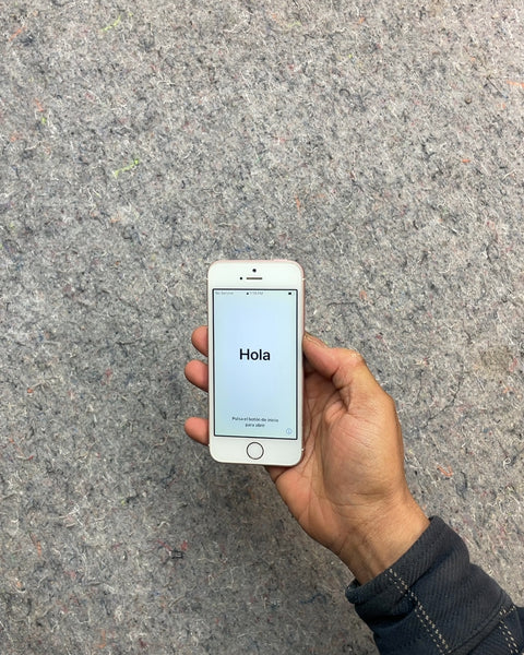 Apple iPhone SE Rose Gold