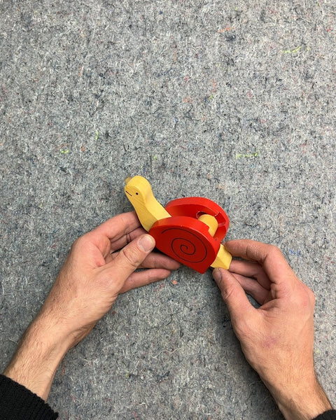 Dope Wooden Snail Tape Dispenser