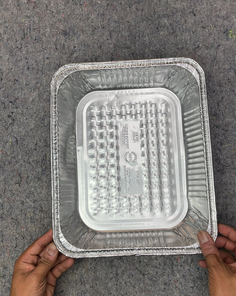 Small Foil Roasting Pans with Lids, 3 Pack