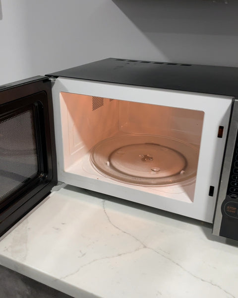 Home Chef Microwave, 20x14x12”