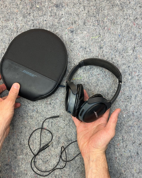 Bose QuietComfort 35 II Wireless Headphones, Could Use New Pads Works Great