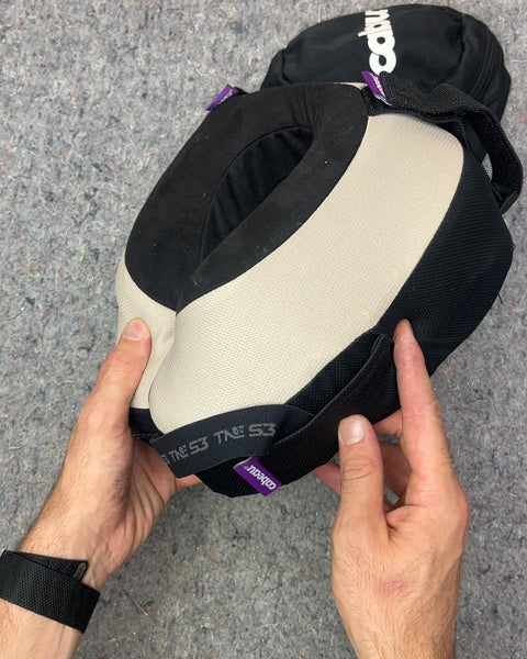 Cabeau Evolution S3 Travel Pillow with Bag
