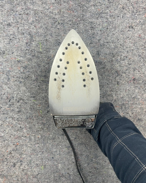 Black+Decker Classic Steam Iron, F67E