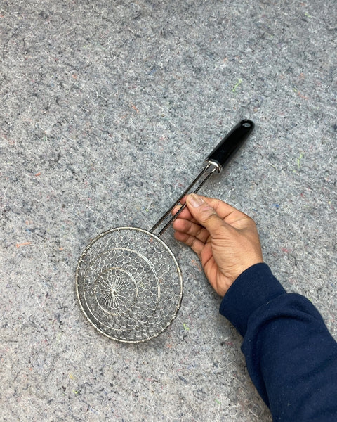 Metal Skimmer Strainer with Black Handle