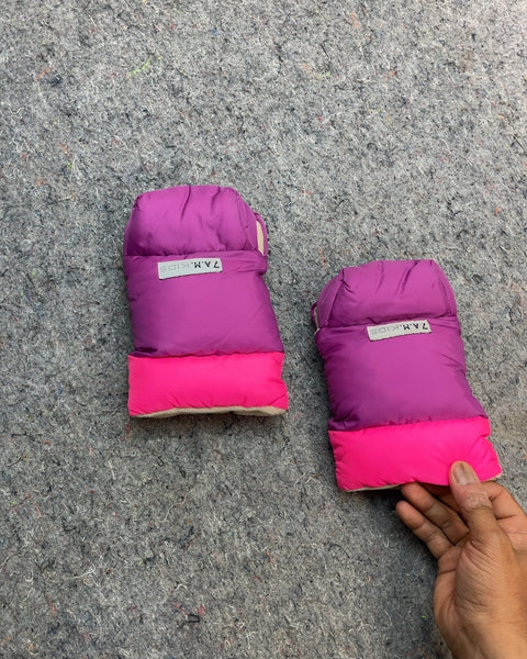 7 A.M. Enfant Magenta and Pink Baby Mittens, Size 6T or L