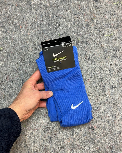 Nike Classic Cushioned Knee High Socks, Size US Men 8-12 or Women 10-13