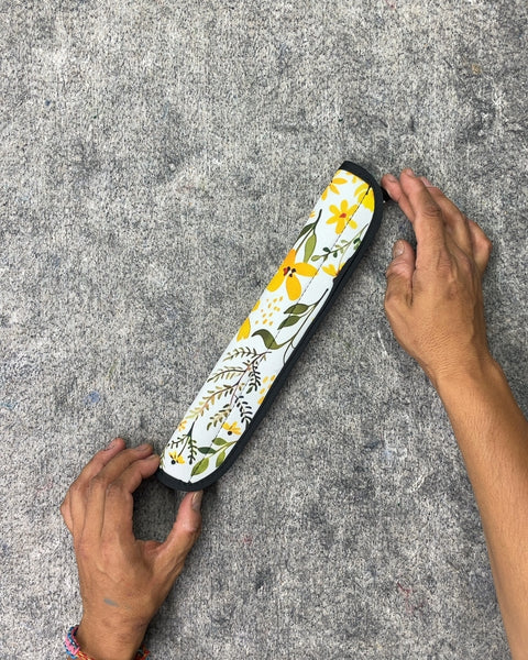 Floral Patterned Wire Organizer