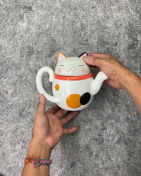 Lucky Cat Teapot for Nicole Martinez ;)
