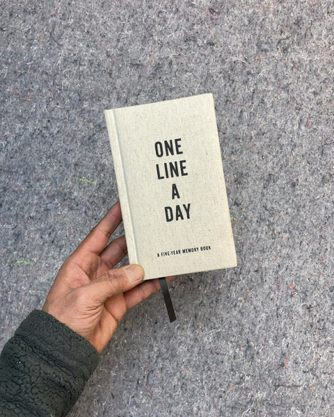 One Line A Day: A Five-Year Memory Book
