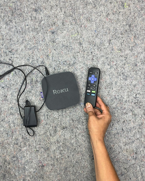 Roku Streaming Device, Model 4630X, Powers On