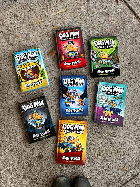 Dog Man Graphic Novels Set