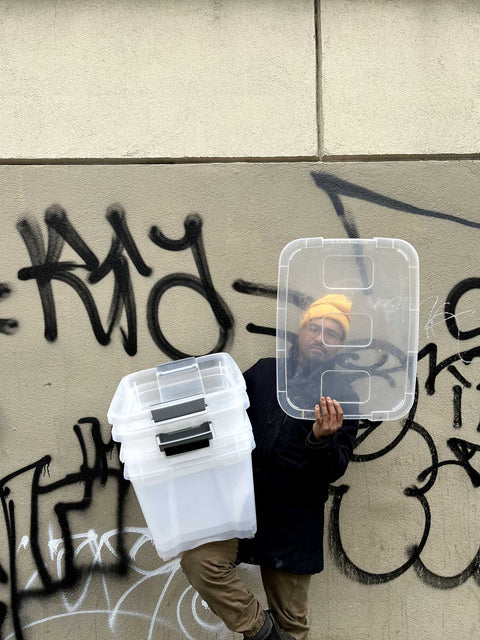 5 Large Storage Plastic Bins Sharing 1 Lid