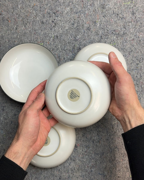 Sexy Stoneware Bowls with Black Rim, Set of 4