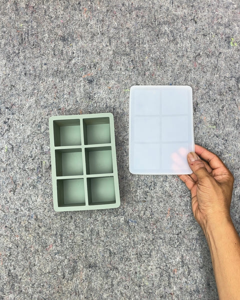 Green Silicone Ice Cube Tray with Lid