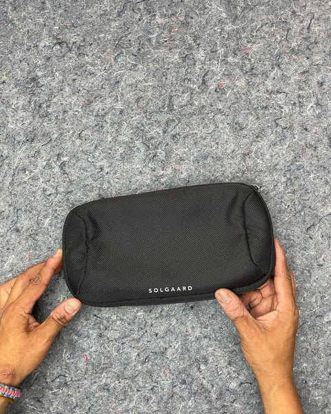 SOLGAARD Black Travel Pouch