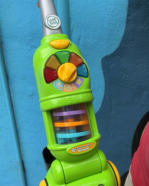 LeapFrog Pick Up & Count Vacuum Toy